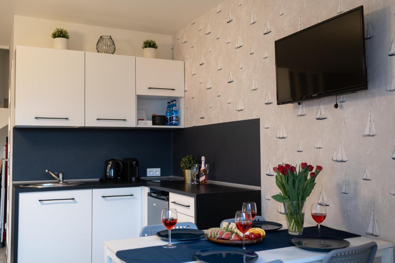 Karwia Marina Apartamenty エクステリア 写真
